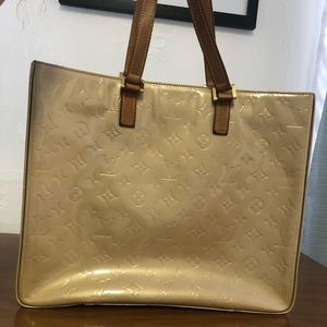 SOLD! Louis Vuitton vernis columbus tote bag